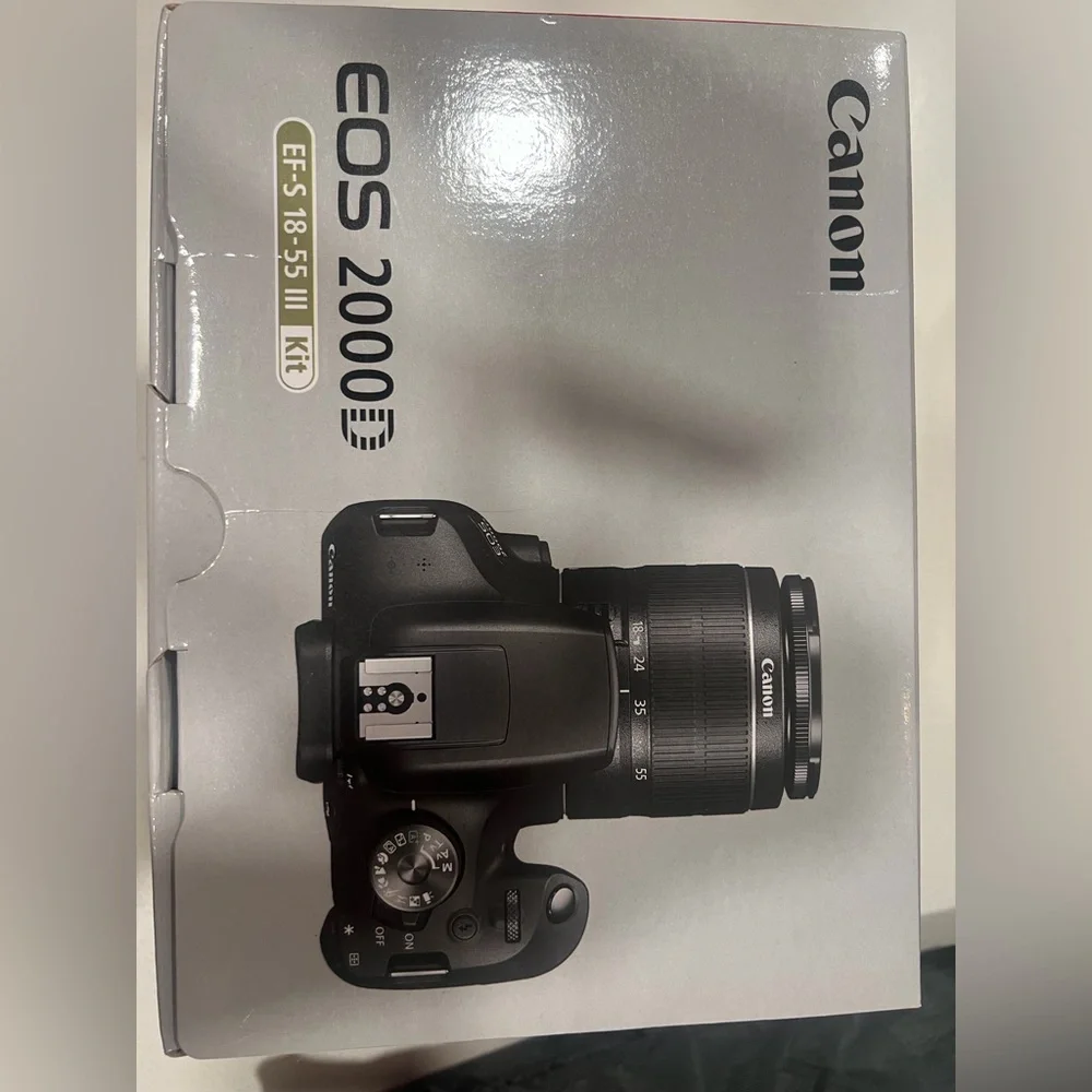 Canon EOS 2000D Black Camera with EF-S 18-55mm Lens - Picture 8 of 13